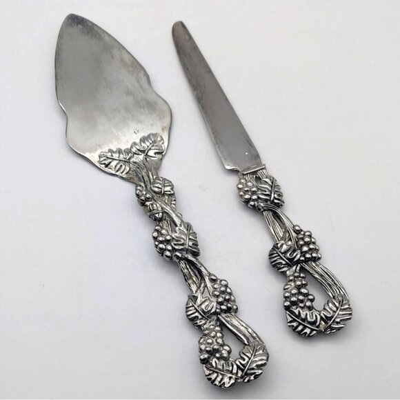 Godinger Grape Pattern Silver Plated Serving Set Cake Server and Knife 2 Pieces - Picture 1 of 7